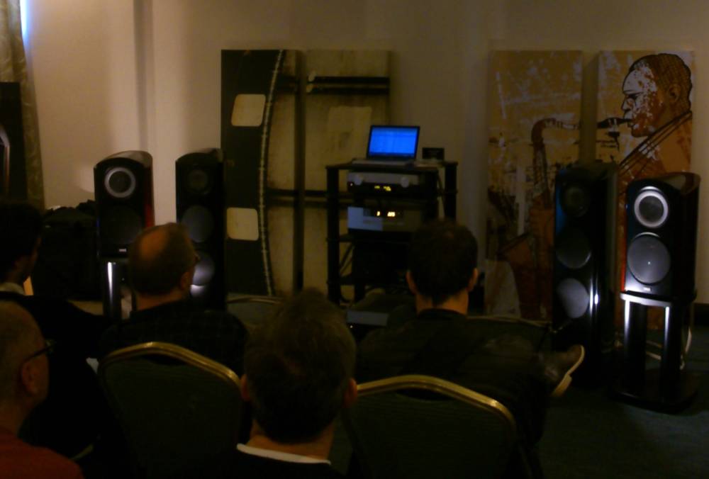 hifi surround 2013 TAD Ref one compact.jpg