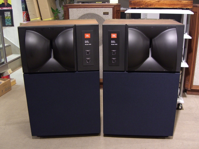 JBL 4430.jpg