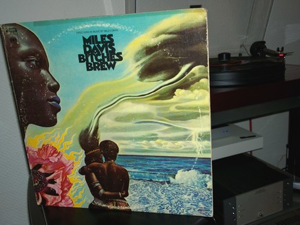 miles davis bitches brew 1970.jpg