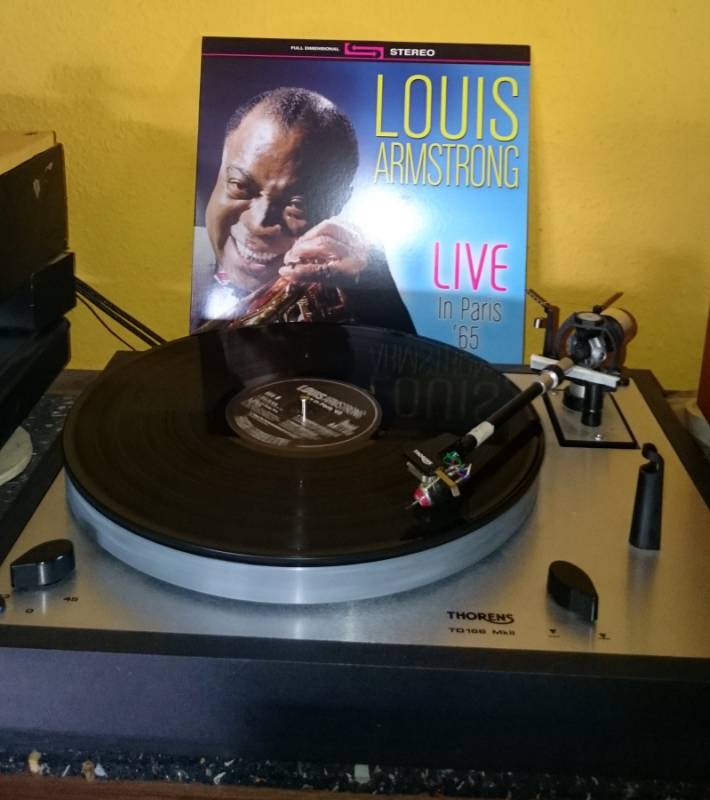 louis amstrong 1965 live.jpg